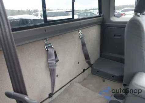 1999 Nissan Frontier Se-V6/Xe-V6 z USA, uszkodzony, nr VIN 1N6ED26Y9XC317770